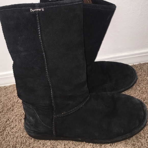Black BEARPAW fur boots