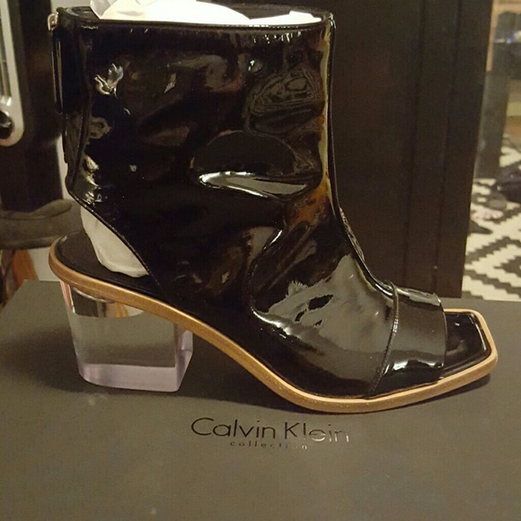 Calvin Klein Collection  Glenda Booties SP2016