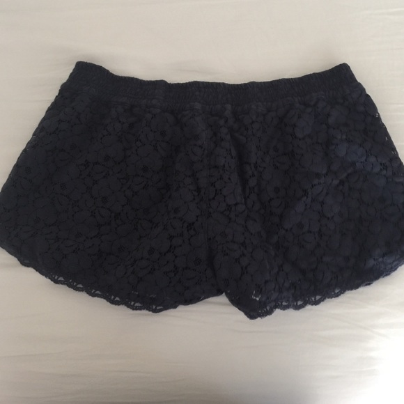 Talula lace shorts