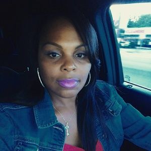 Meet your Posher, Tiffany