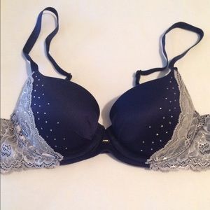 Victoria's Secret lined Demi bra