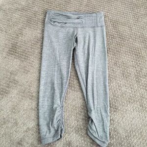 Lululemon Size 4 crops