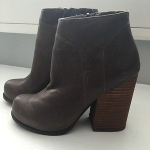 Jeffrey Campbell - Hanger Bootie in Dark Taupe