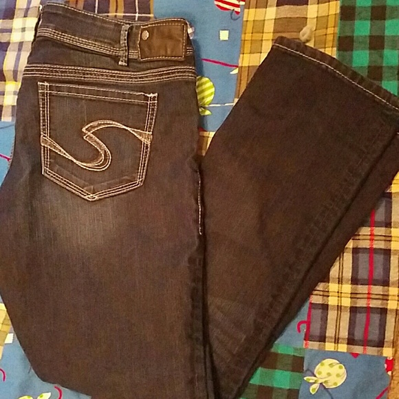 Silver Suki Straight Dark Wash Jeans