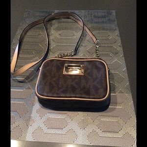 Michael kids jet crossbody