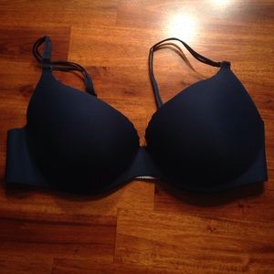 Victoria's Secret 38D bra