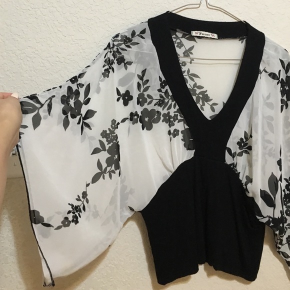 Top - Picture 2 of 3