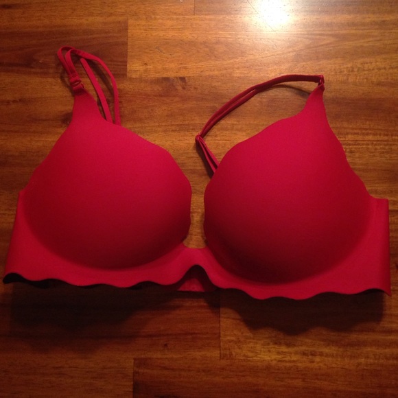 Victoria's Secret 38D bra