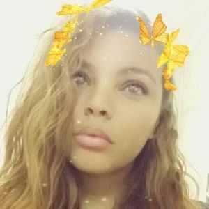 Meet your Posher, Marie