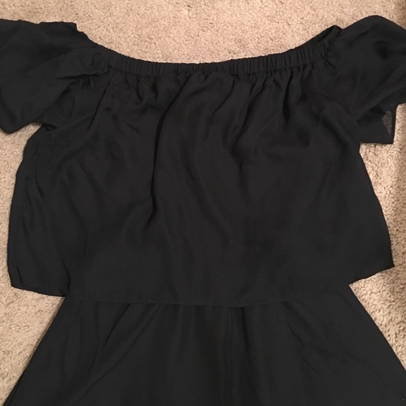 Black off the shoulder ASOS dress - Picture 2 of 3