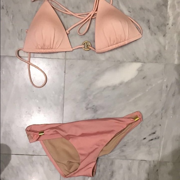 Brand new never worn VS bikini - Picture 4 of 4