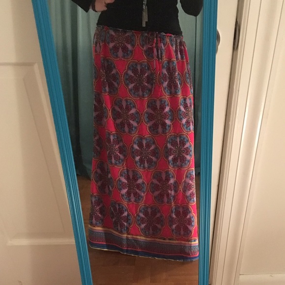 Pink maxi Nicole by Nicole Miller boho maxi skirt