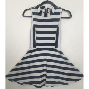 🔥SALE🔥 B&W Striped Dress (BEBE)