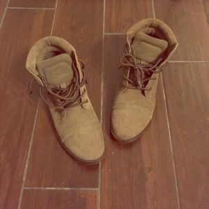 Steve Madden size 7 boots