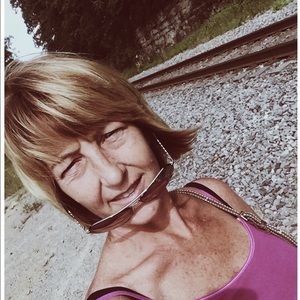 Meet your Posher, Tina