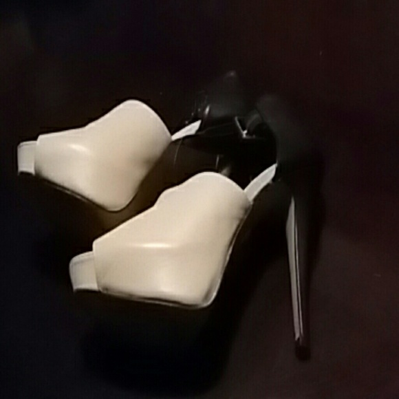 Aldo - Picture 1 of 1