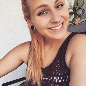 Meet your Posher, Amber