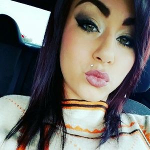 Meet your Posher, Kendra