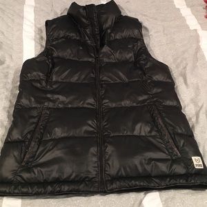 VS PINK black puffer vest