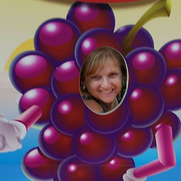 Meet your Posher, Denise