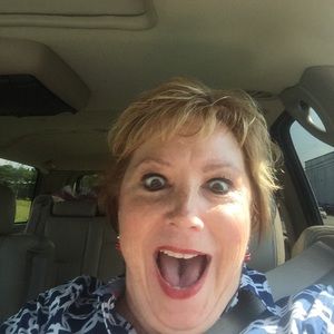 Meet your Posher, Lisa