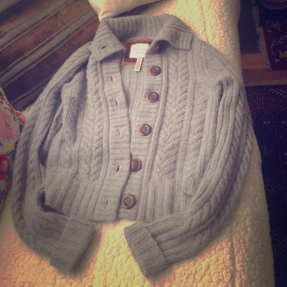 Abercrombie and Fitch knit cardigan sweater Size M