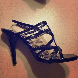 Jessica Simpson black strap heel