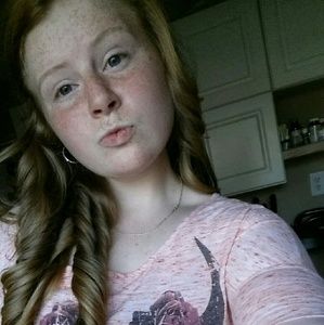 Meet your Posher, Stacy