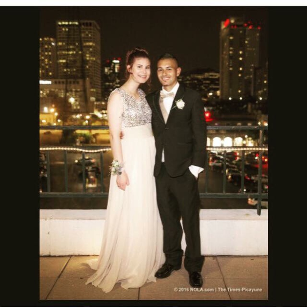 Formal/ party gown - Picture 2 of 3