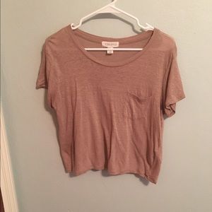 POCKET CROP TOP