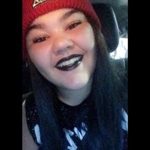 Meet your Posher, Talia