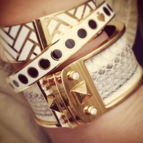 Stella & Dot Bello bangle