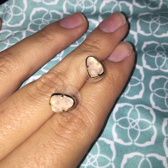 Kendra Scott small studs in Rose Quartz