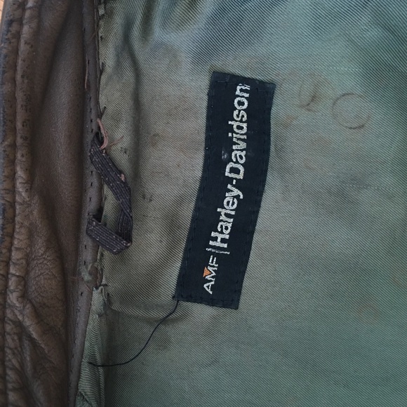 Vintage Harley-Davidson leather motorcycle jacket - Picture 4 of 9