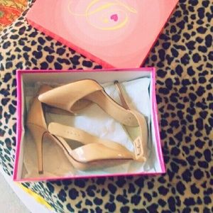 Tan "Dream Paris" Heels