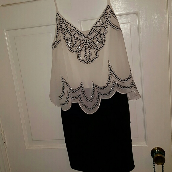 Macy's black and white dress