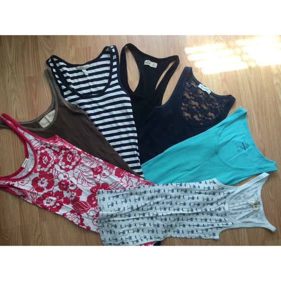 BUNDLE: 7 tanks [Hollister, Abercrombie, Aero,etc]