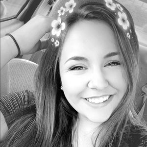 Meet your Posher, Savannah
