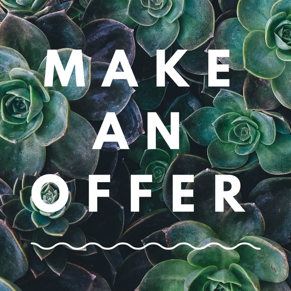 ✨🌟All Reasonable Offers Accepted🌟✨