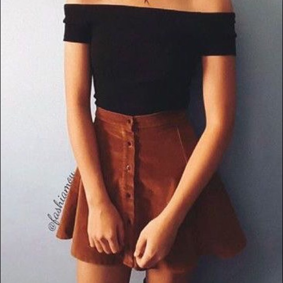 🚫sold Merc🚫Brya suede skirt