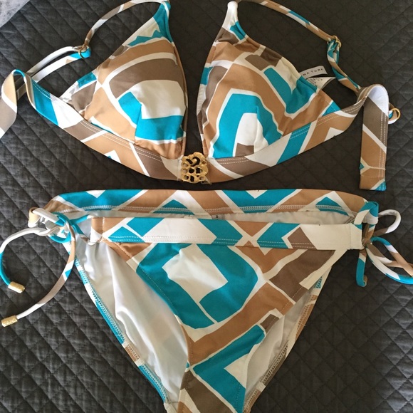 Bathing suit