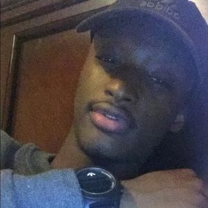 Meet your Posher, Roberto