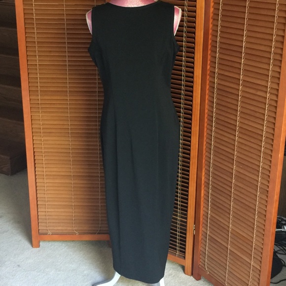 Little black dress - Picture 3 of 4