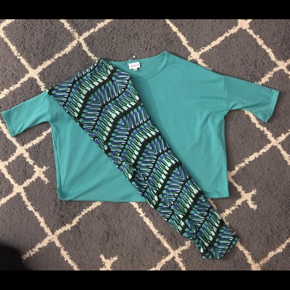 Lularoe OS leggings and Irma shirt