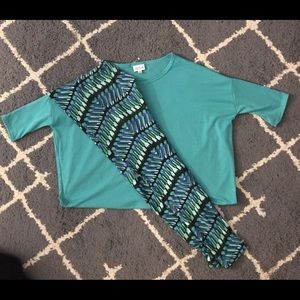Lularoe OS leggings and Irma shirt