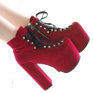 Hellbound suede boots