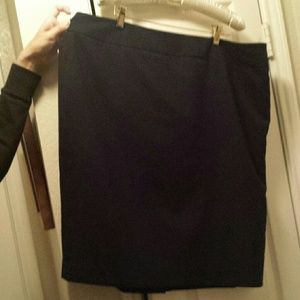 Jones New York navy skirt. BNWT named " The