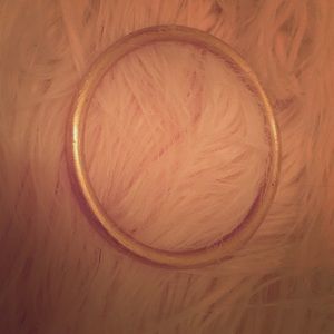 Gold Sheila Fajl bangle