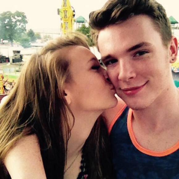 Meet your Posher, Mallory