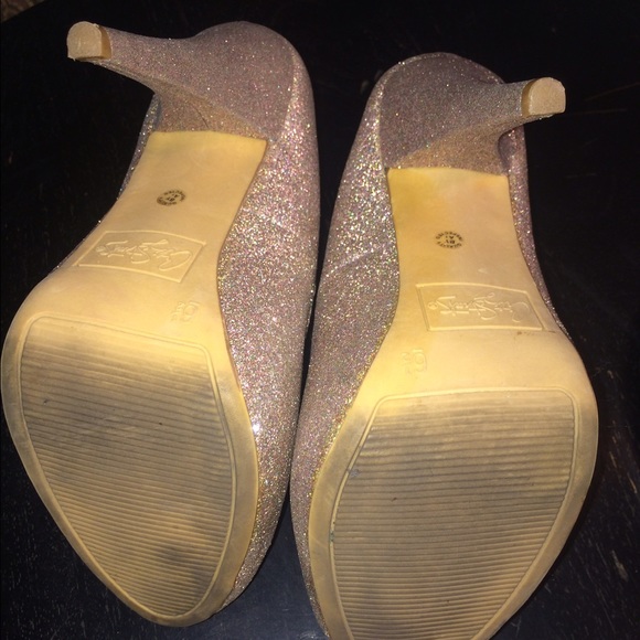 City Streets- Layla Glitter Pump - Picture 3 of 4